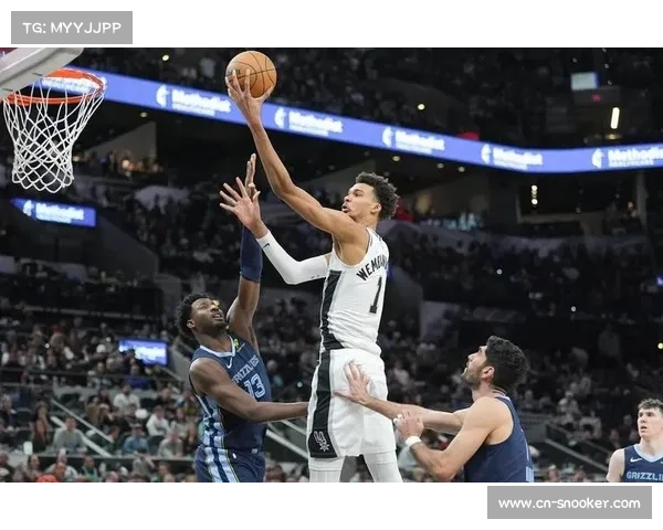 马刺主场战灰熊,文班亚马缺阵影响攻防体系 马刺主场战灰熊,文班亚马缺阵影响攻防体系