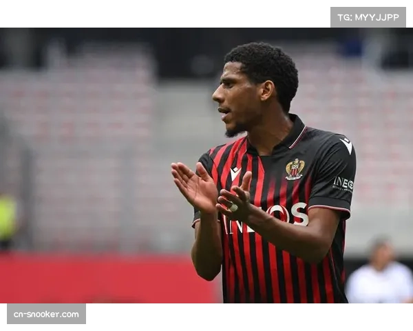 伤情更新:尼斯后卫托迪博恢复团队训练,有望在月底复出